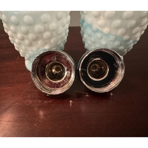 Vintage Kanawha Glass Hobnail Milk Glass Blue Slag Salt Pepper Shakers USA - Picture 4 of 8